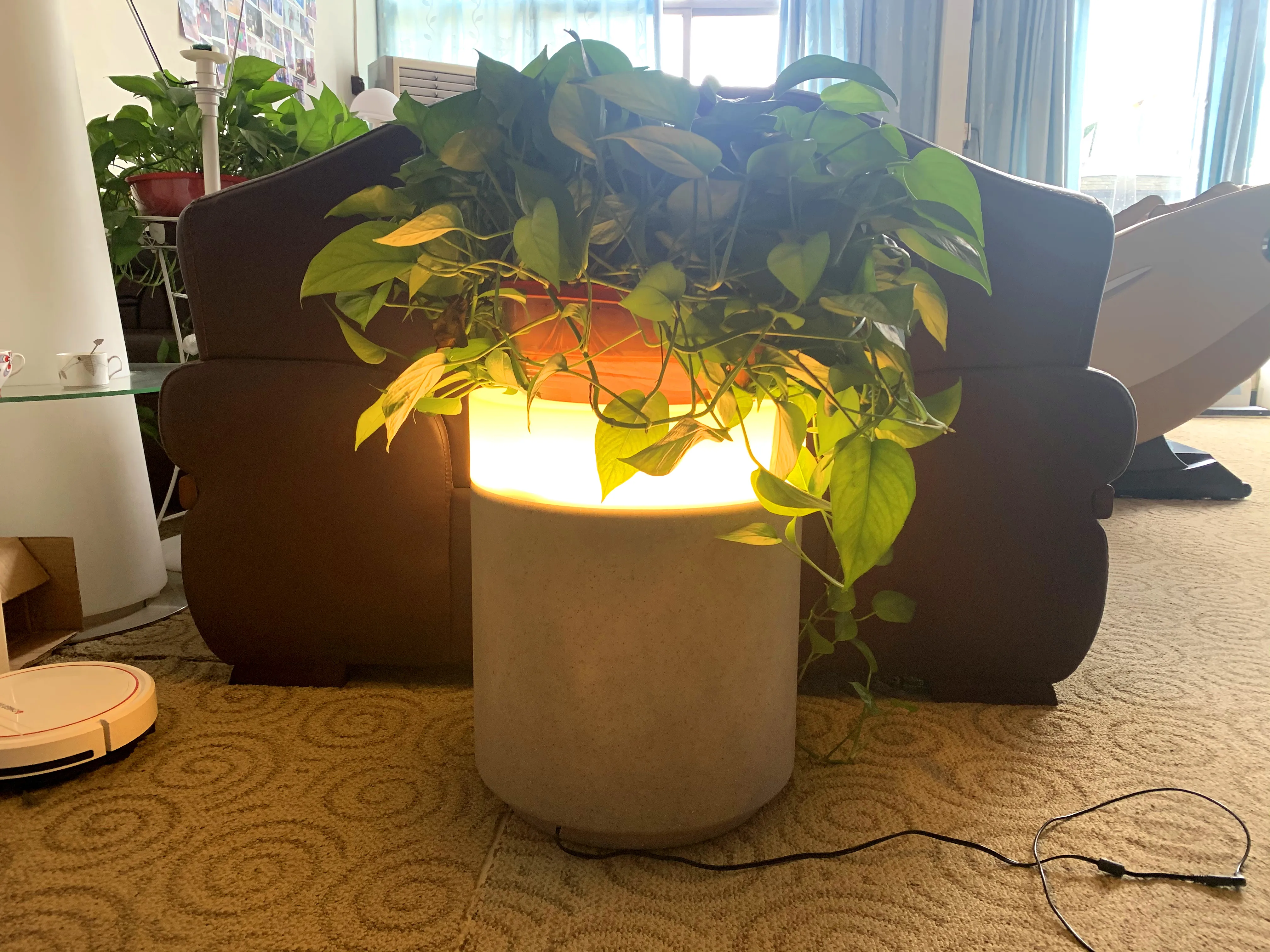 illuminated outdoor garden flower vase with waterproof material