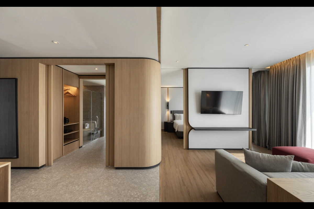 CREATION  HIN Hotel Modern Oak Wood Finish Hotel Wardrobe Furniture For Project