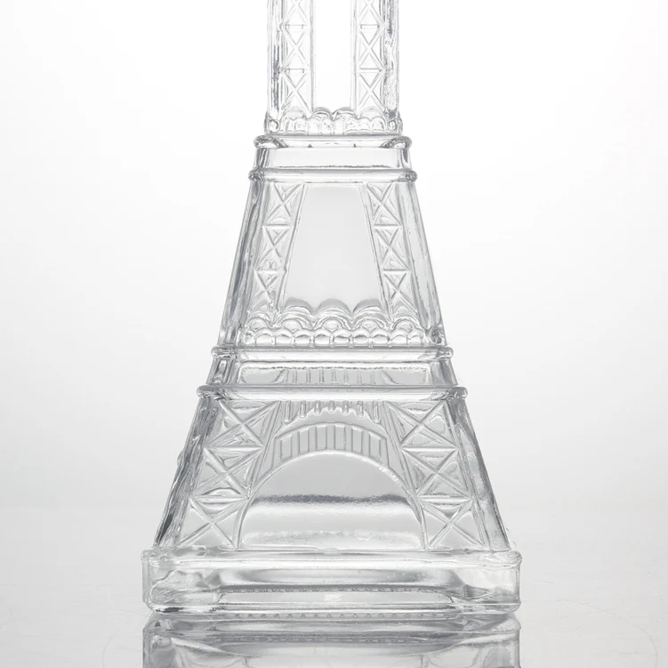 Customized Eiffel Tower Embossed 500ml 750ml Round Extra Flint Spirits Whisky Vodka Brandy Bottle with Cork Glass Clear 750 Ml