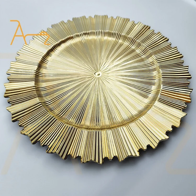 Wholesale cheap 13inch hotel restaurant party dinner plates luxury table underplate plastic charger plates gold for wedding