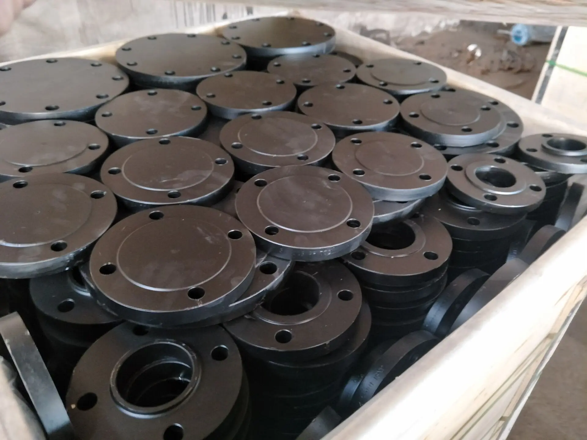 ANSI B165 ASTM A105 A106 Carbon Steel/ Q235 / Stainless Steel FF RF TG RJ Matel SS400 Forged Welding Flanges 4 buyers