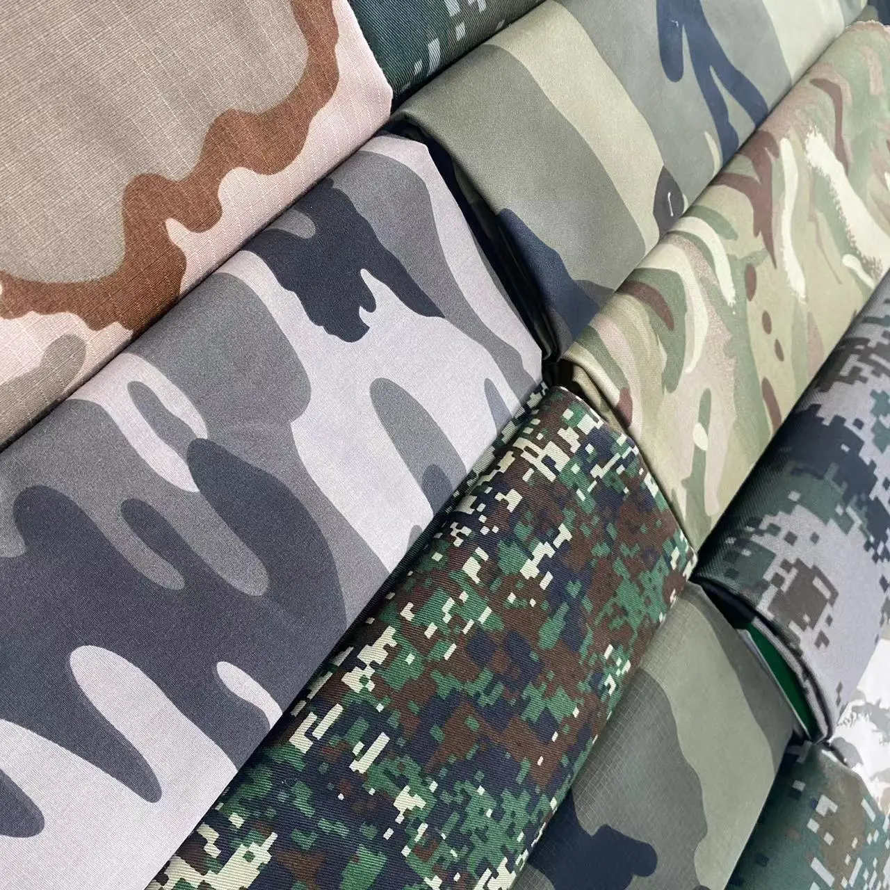 China manufacture high tear strength Middle East vat print poly cotton ribstop camouflage fabric