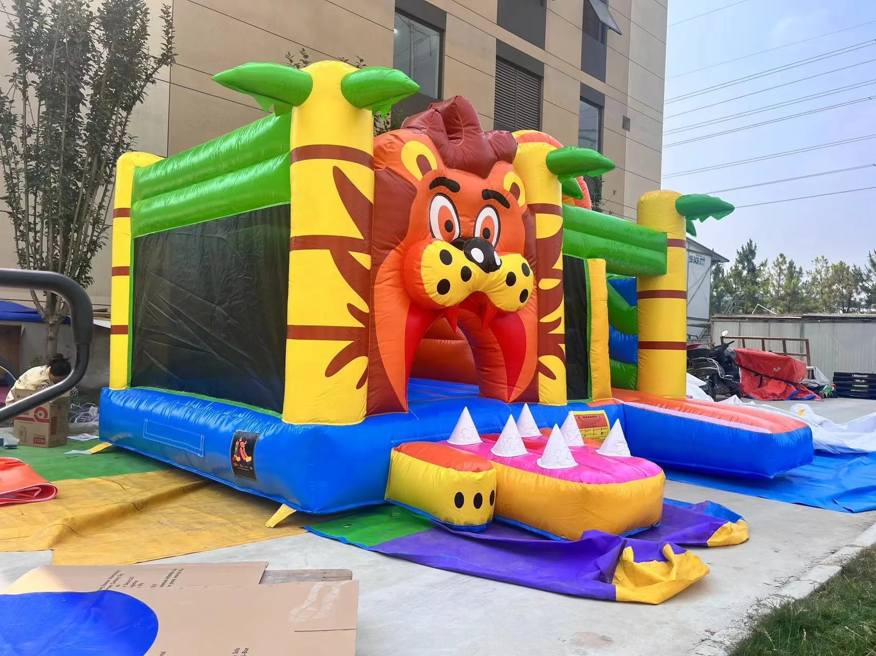 Inflatable Lion Castle Inflatable Slide Trampoline Combination Factory Customization