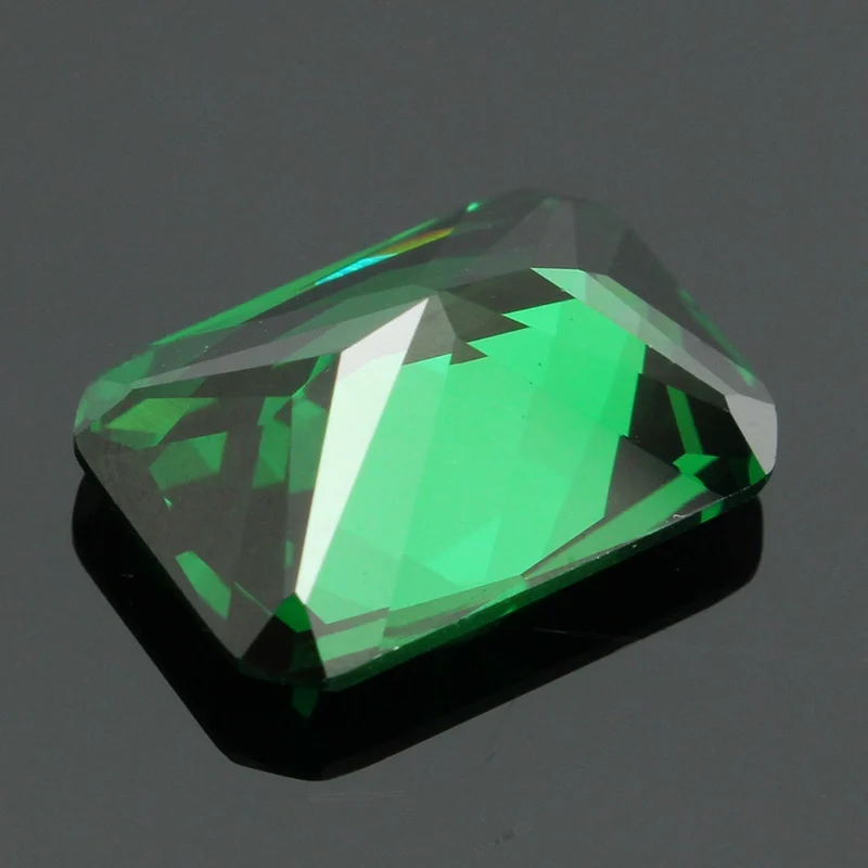 The New 9.08CT Does Not Heat, Dazzling Artificial Green Sapphire 10X14MM Diamond Emerald Bare Gemstone DIY Jewelry Pendant Craft