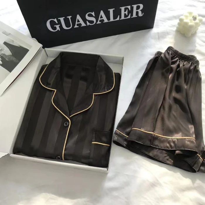 wholesale Summer girls sleepwear two piece pajama set satin silk pajamas designers print pyjamas short pajamas for women