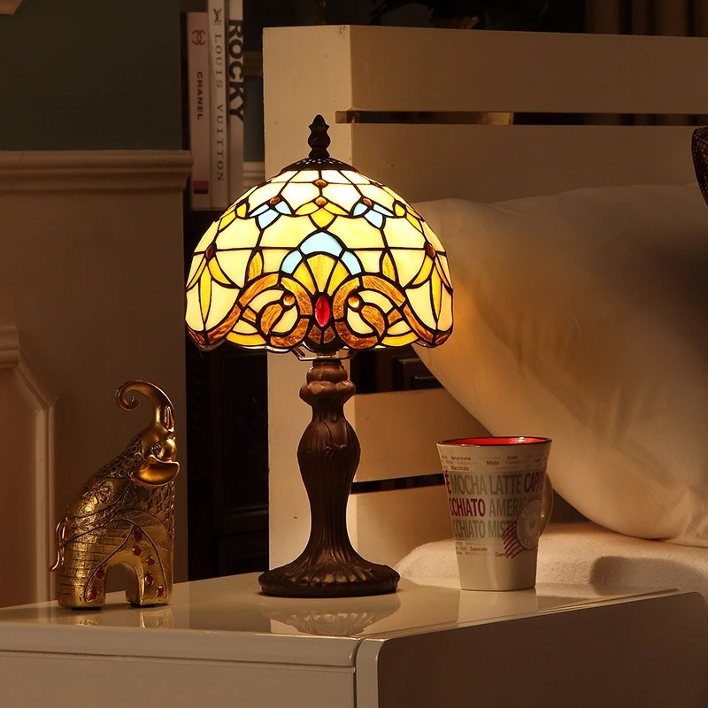 Wholesale sales high quality antique stained glass tiffany table lamp with E27