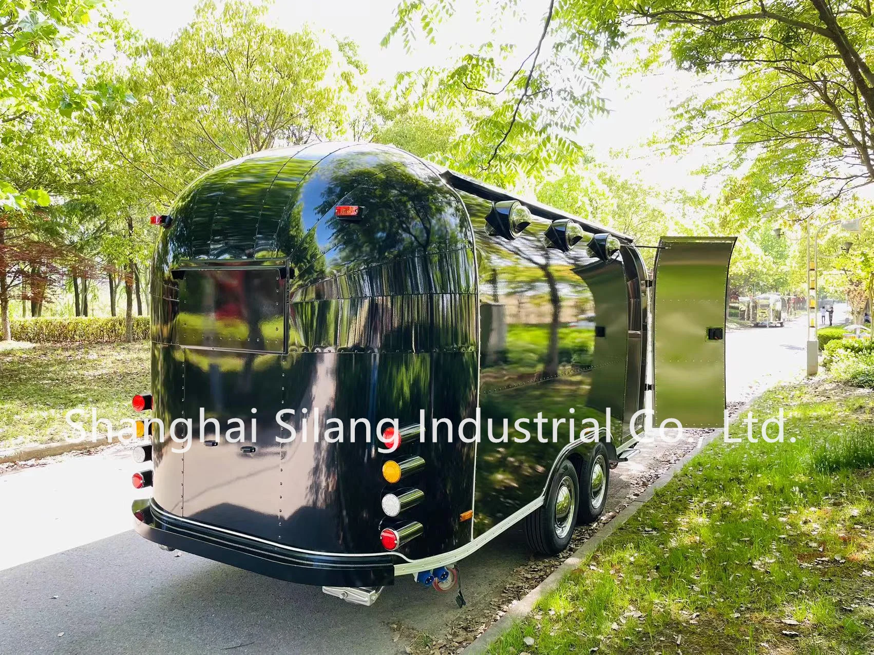 SLUNG Stainless Steel Black Customized Mobile Hamburger Ice Cream Hot Dog Coffee Trailer Beverage Truck BBQ Bar