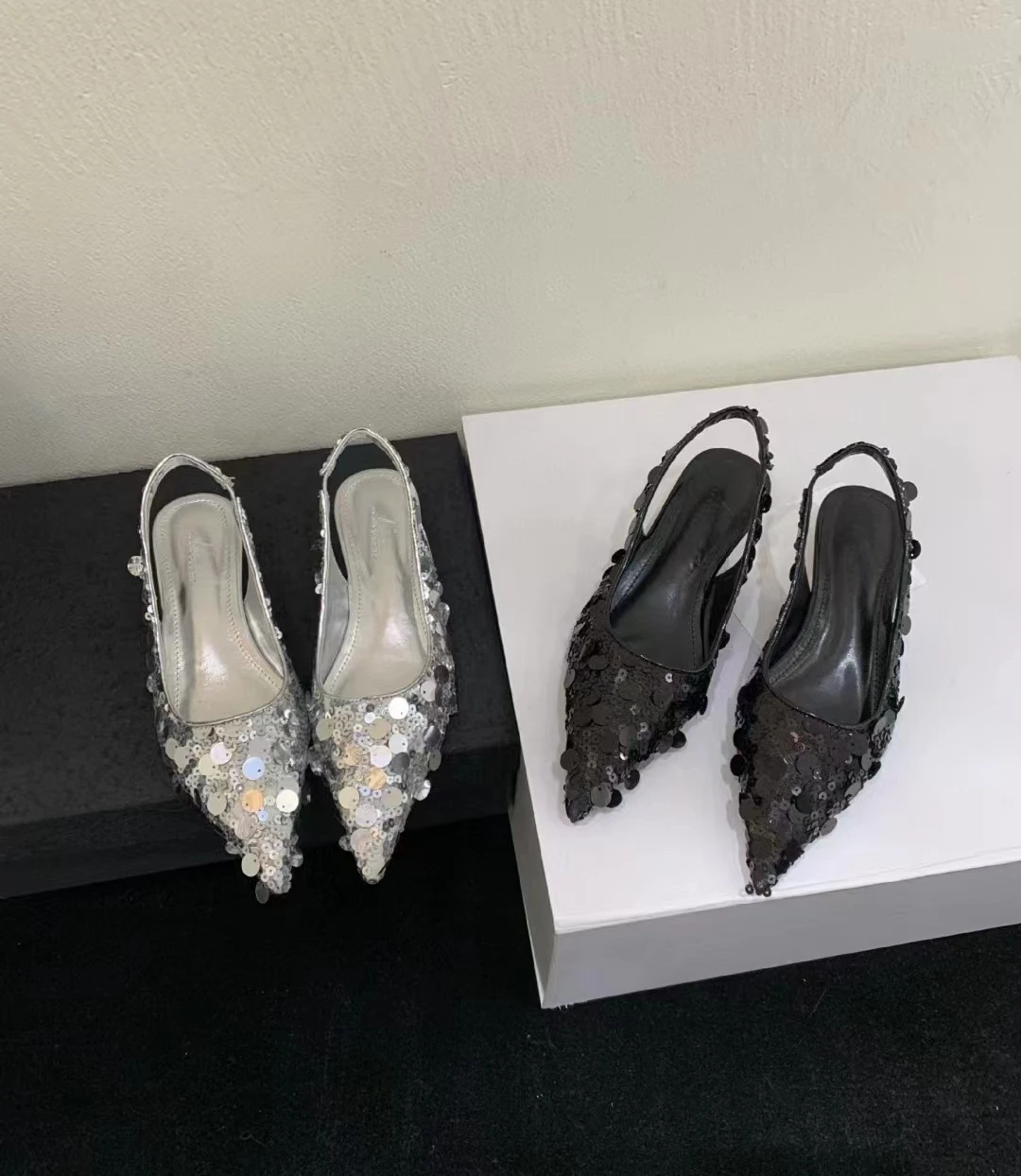 New Comfortable Shining Sequin Pointed Toe Flat Sandals  Ladies Wedge Sandals Shoes Luxury Sandal Heels Women Wholesale Shoes