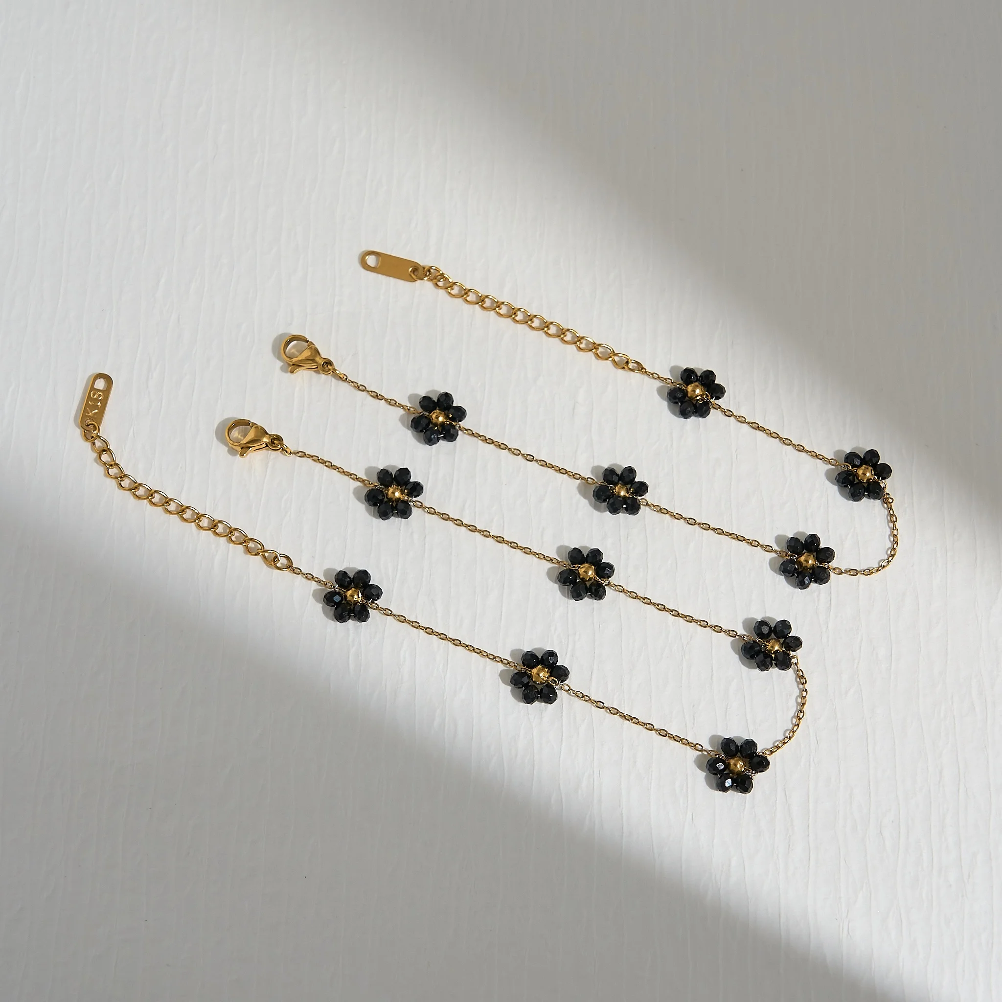 Dazan New Summer HOT Ins 18k Gold Plated Tarnish Free Stainless Steel Black Natural Stone Bead Daisy Flower Handmade Anklet