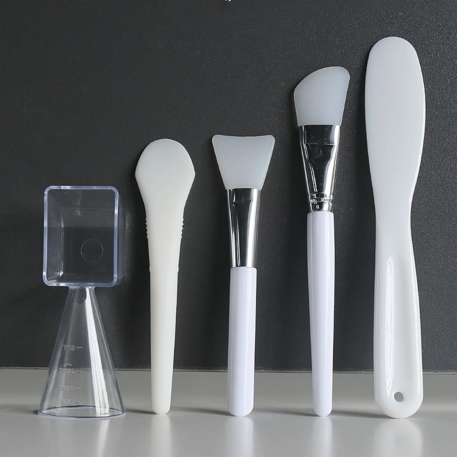 2022 Eco-Friendly Bulk Mask Applicator 4pcs Silicone Mask Brush Set DIY Mask Bowl Set