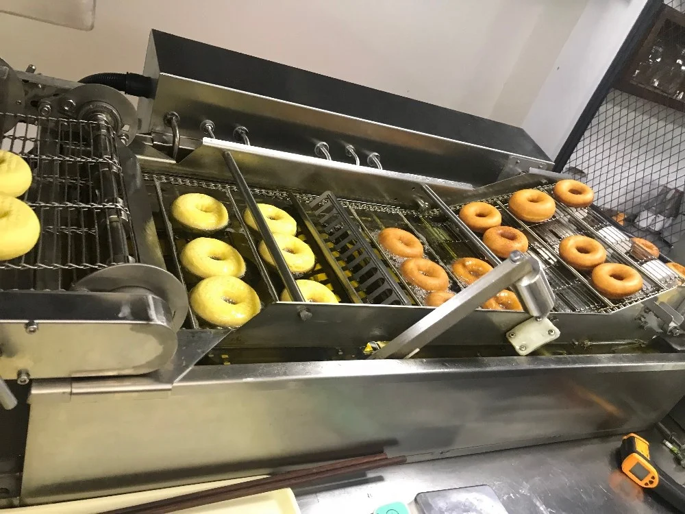 mini yeast donut machine