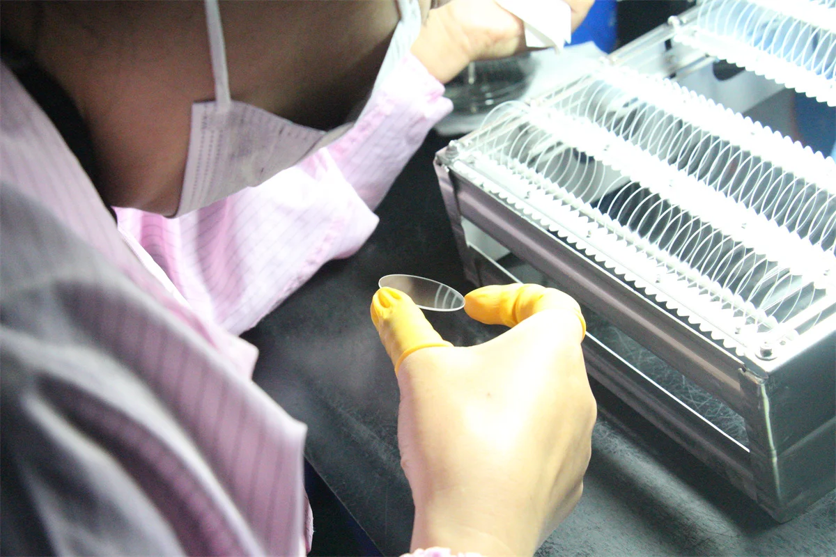 High precision Cover Ito Coating Machine Remover Lens Sapphire Customized Curved Crystal Watch Glass