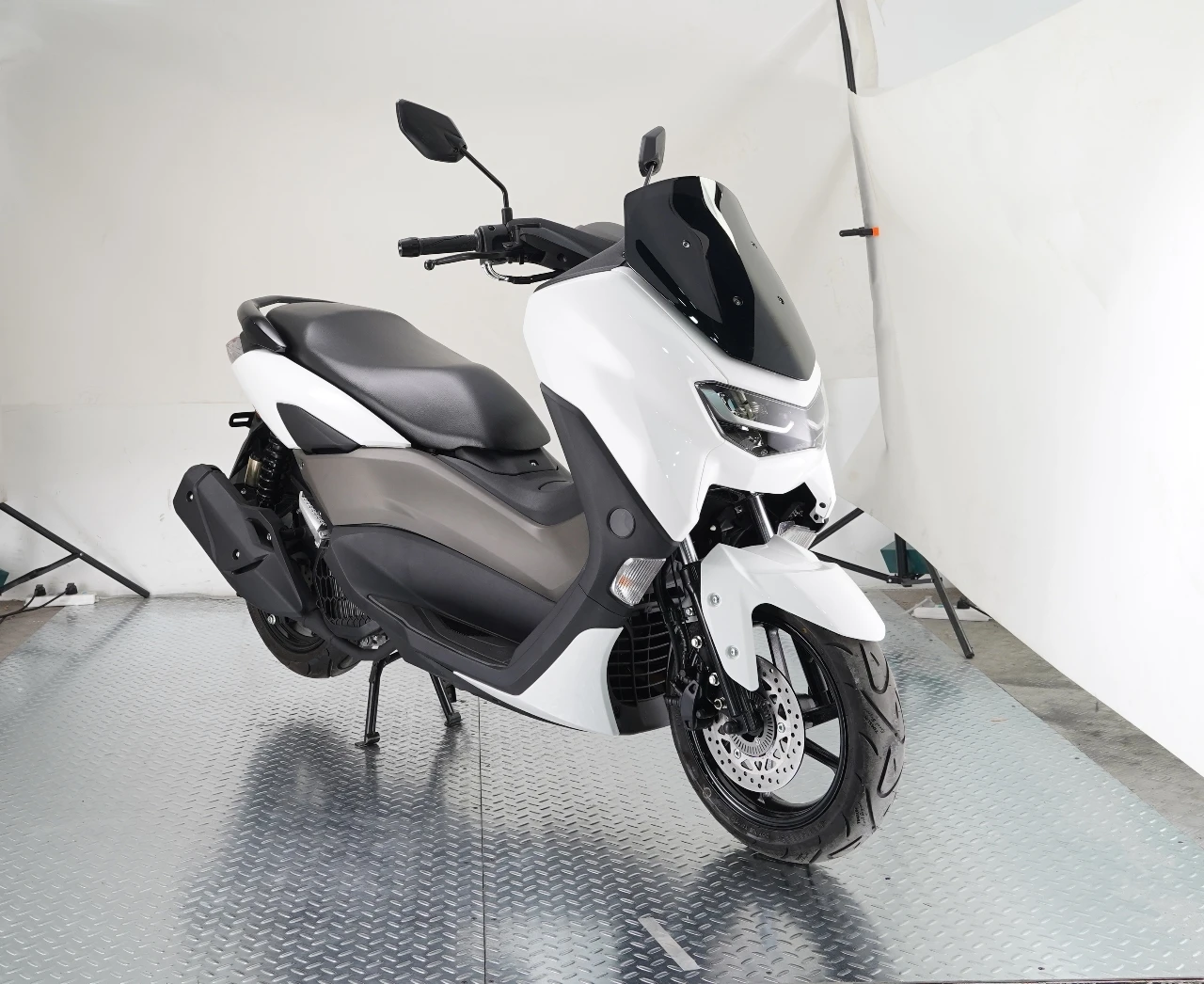 Most Popular NMAX CKD 150cc Gas Scooter Off-Road Racing and Street Legal Air Cooled Engine from China Factory