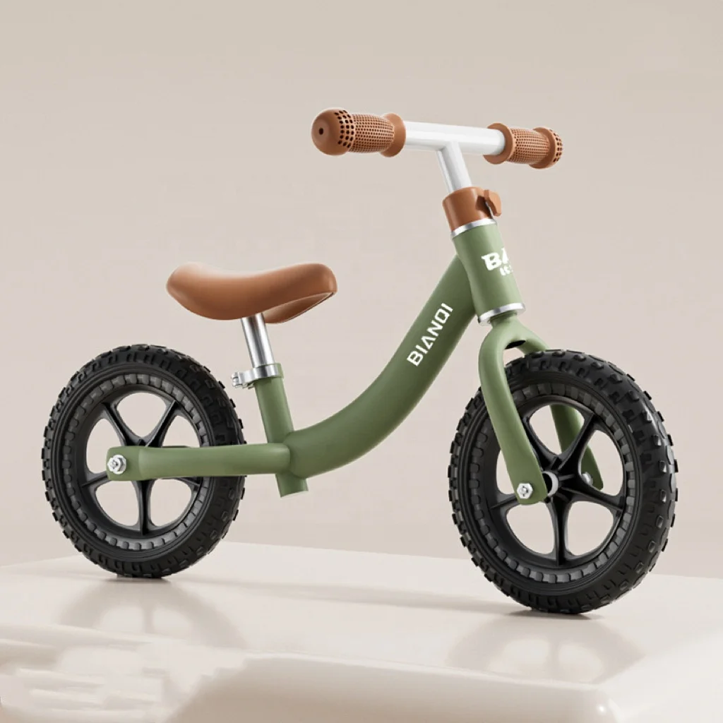 Jungle Design Light Weight 6Lbs Bikes Children Wide Rubber Tires Running Bike Children Walking Balance Bicycle Bike with Pedals