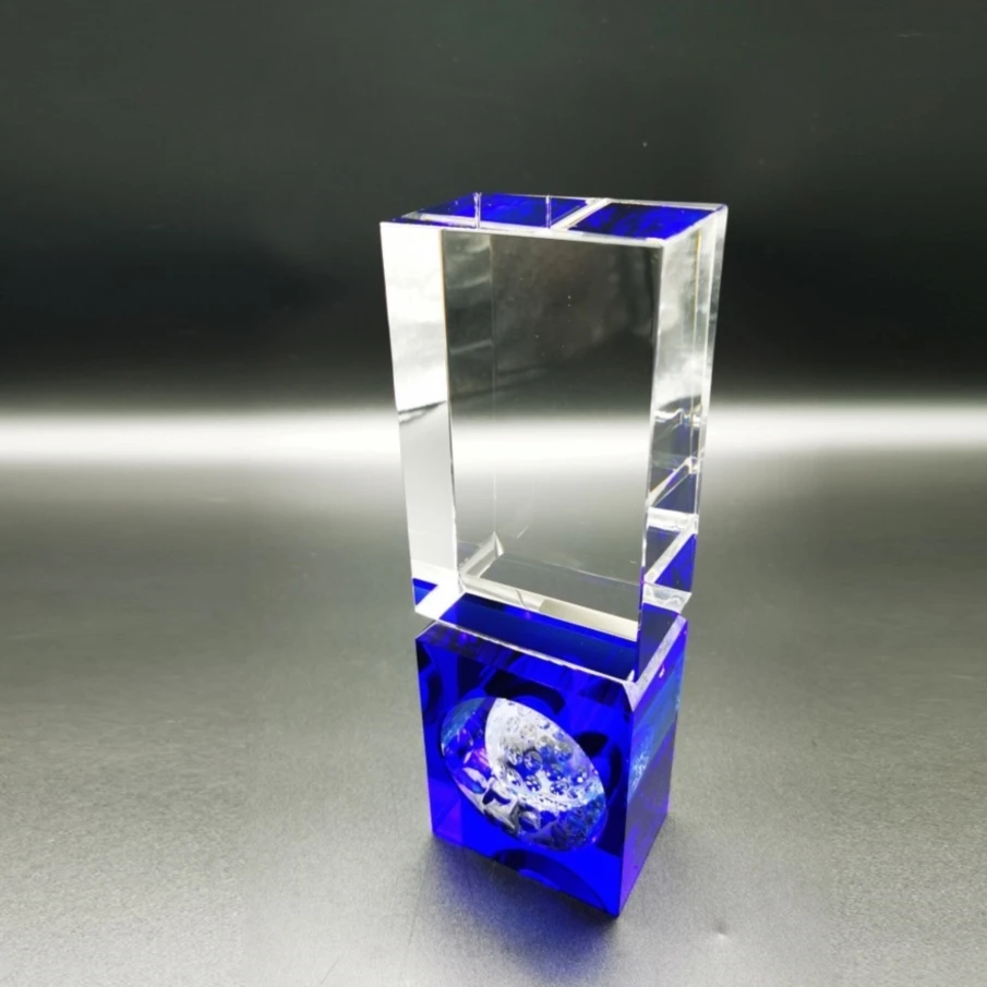 Wholesale Exquisite Decoration Customs Crystal Business Gifts Player Sports Award Basketball Crystal Trophy