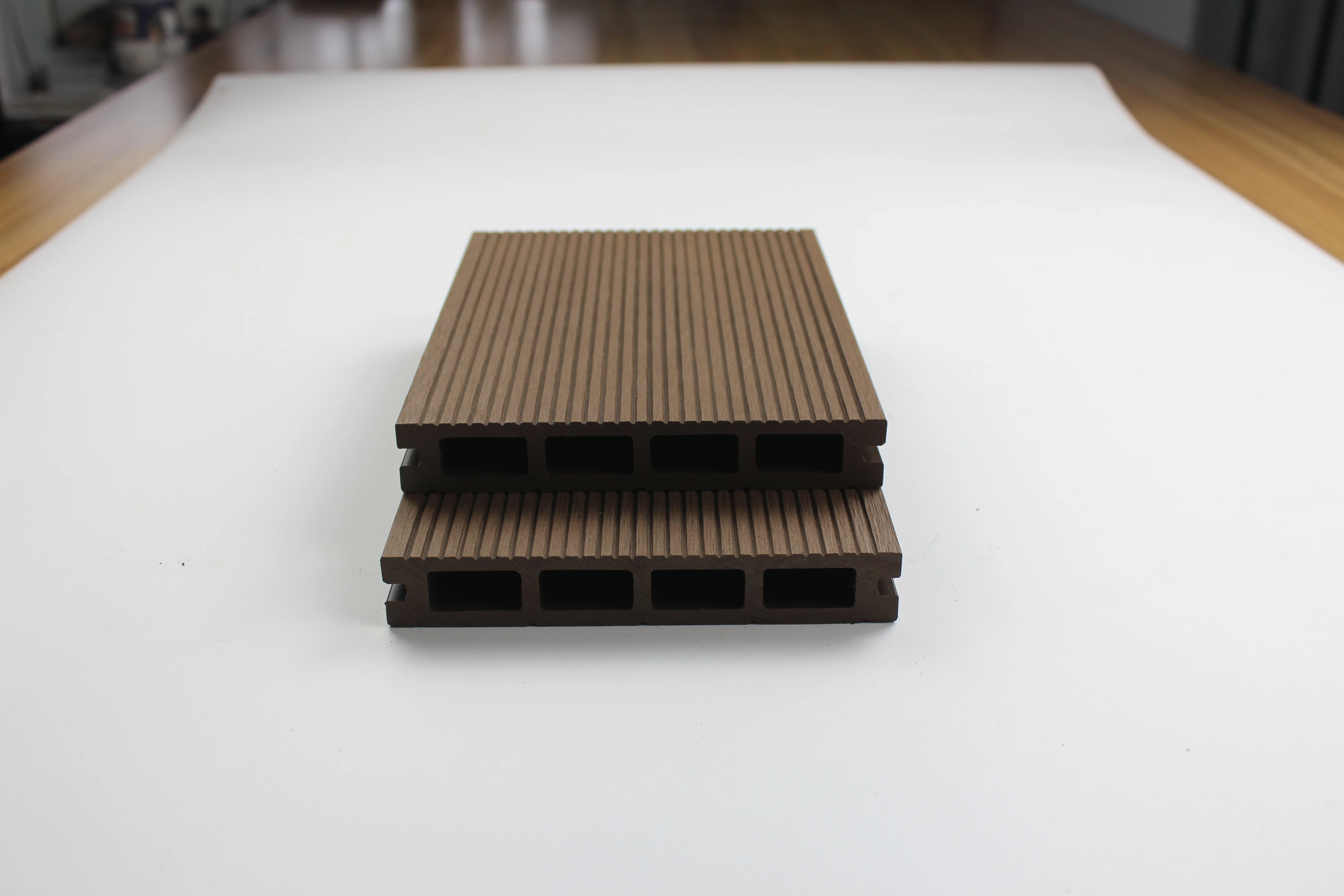 60 30 Garage Warehouse Grid Plastic Flooring Interlocking Tiles Sale Simple OEM Surface Parts Color Material Origin Type Free