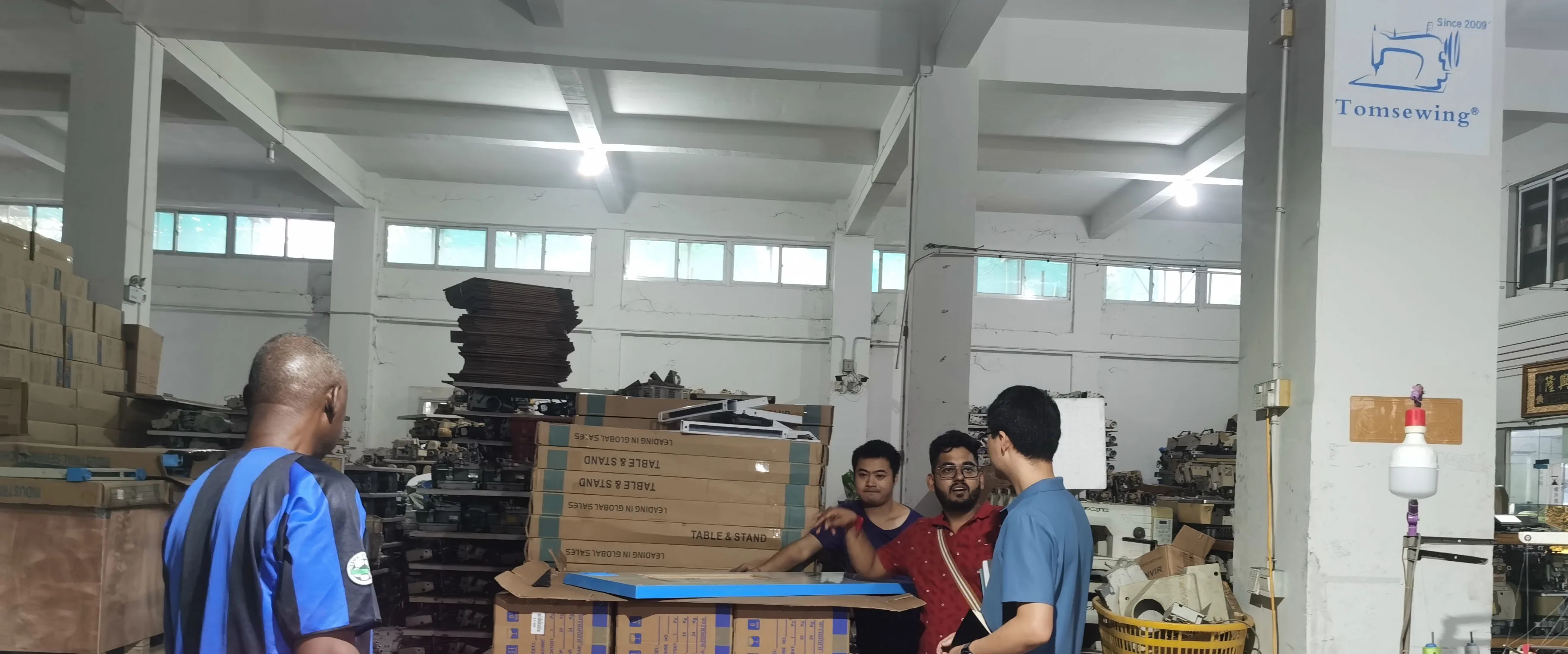 Tomsewing  1920X800 (5).jpg