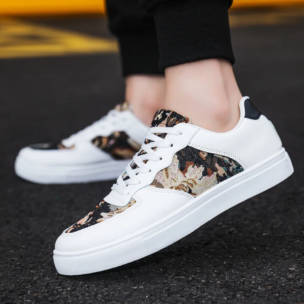Factory direct supply korean style fashion flat sport sneakers casual shoes for men