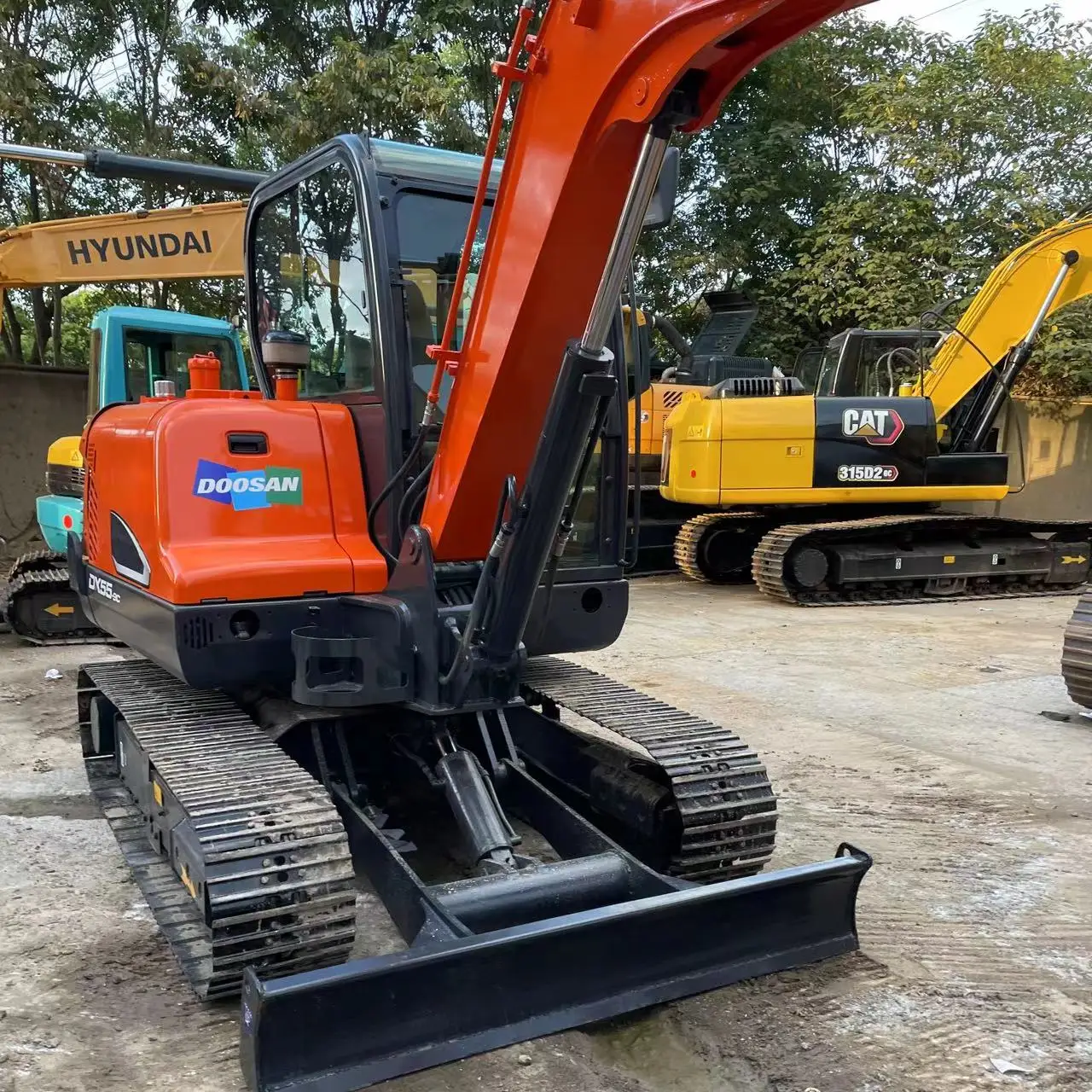 Used Doosan Dx55 Excavator Hq Low Energy Consumption Best Selling Used Doosan Excavator Dx55 DX60 DH55 DH60 for Construction