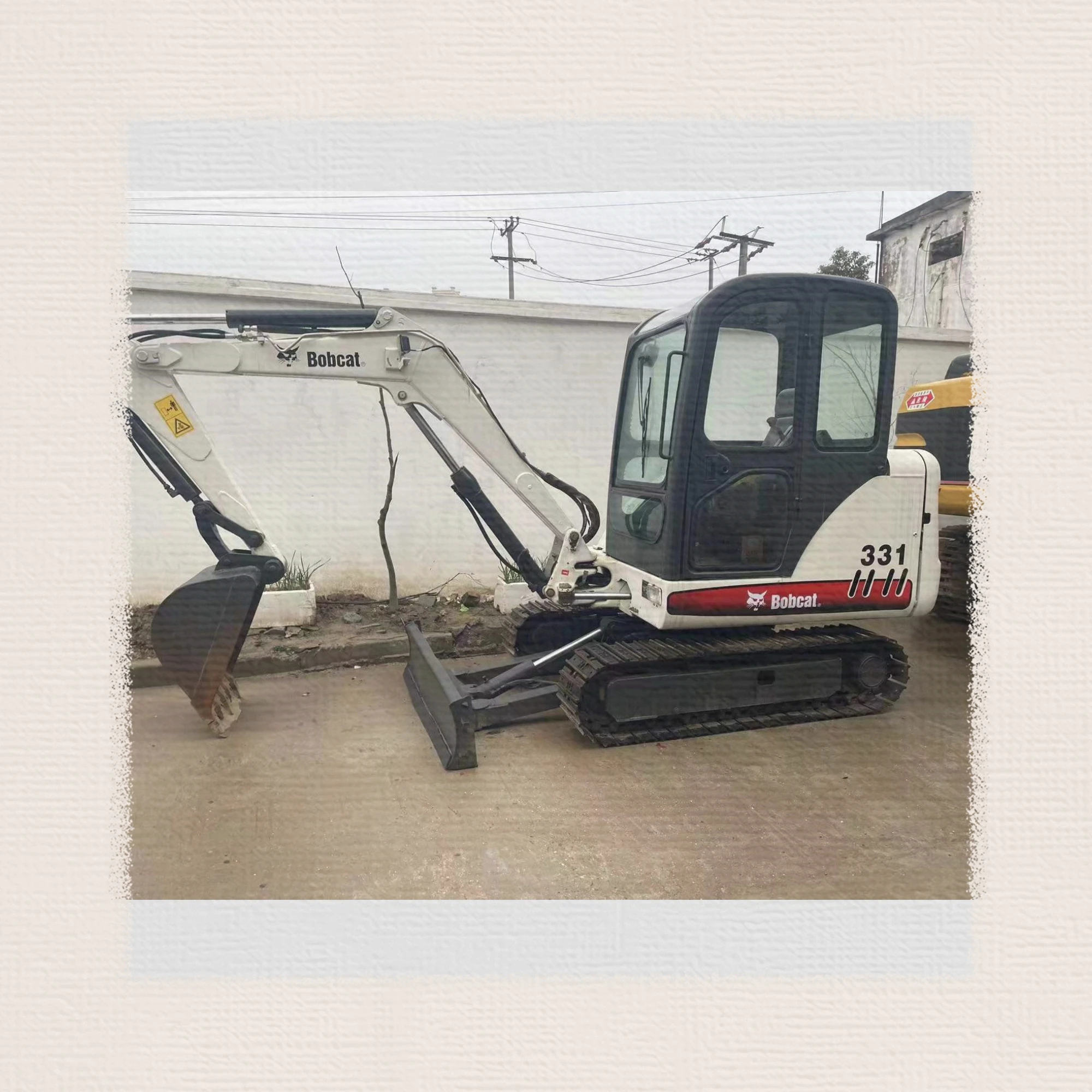 Used Mini Excavator/Used Bobcat 331 331G Small Excavator With Thumb