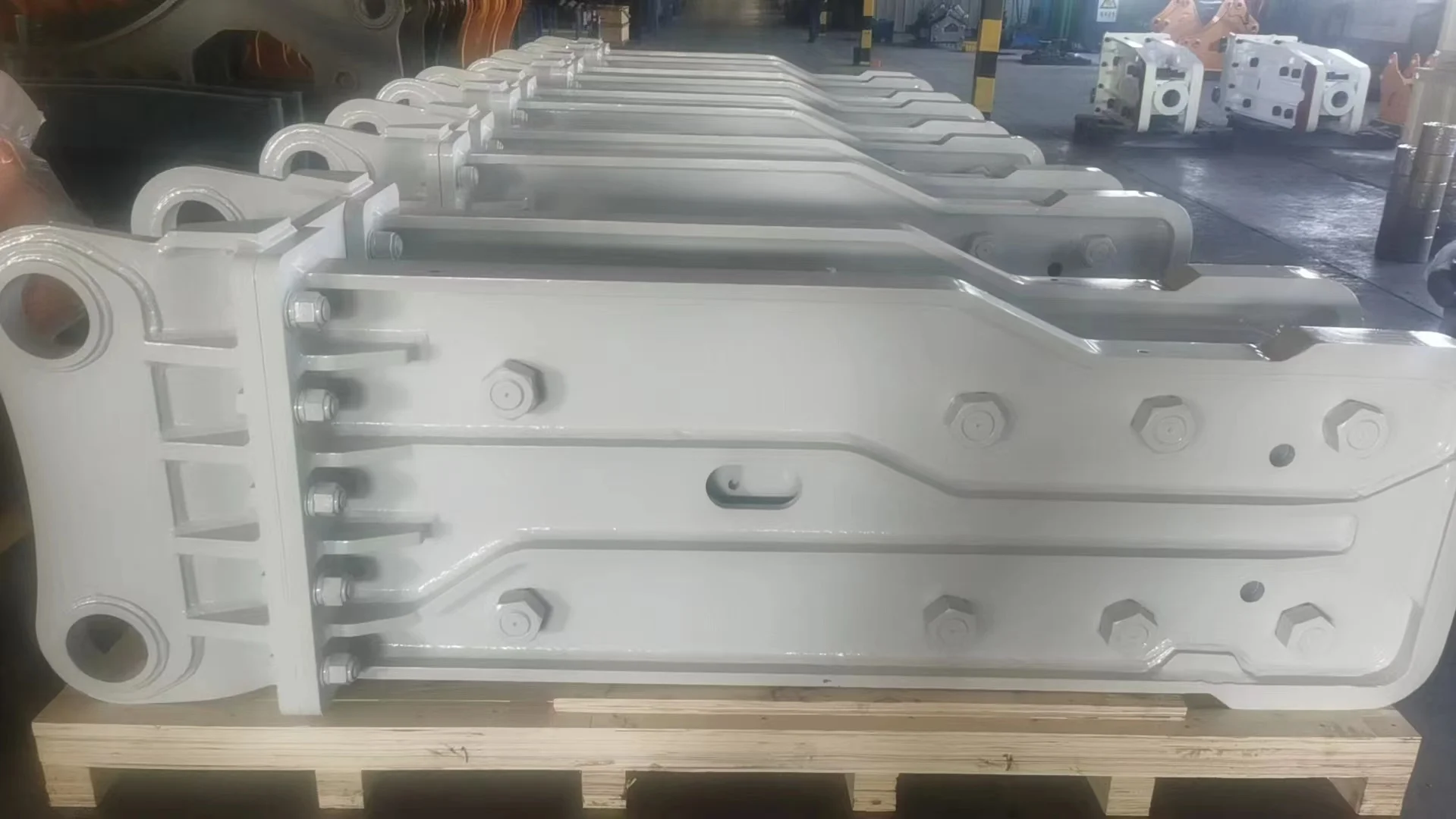 Hydraulic breaker hammer for 18-26 tons excavators SB81 ROCK HAMMER