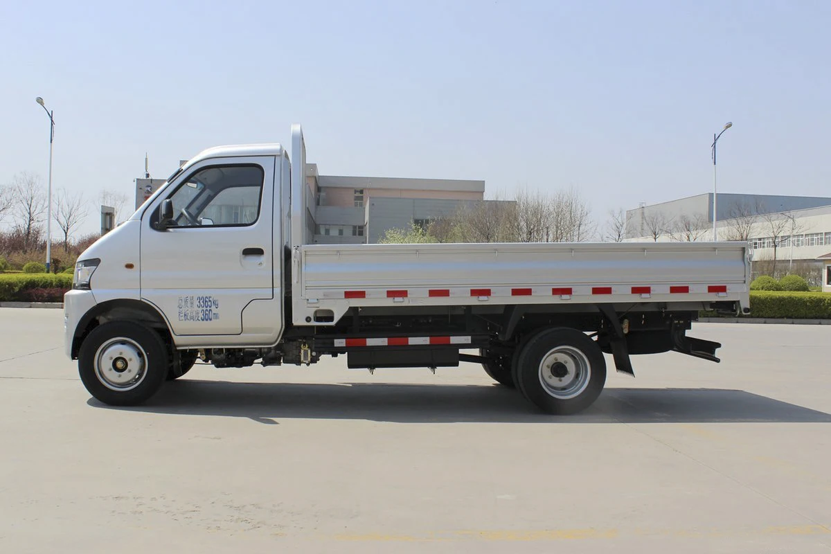 Кама стул 4*4 2 тонн 6 колеса бронированный грузовой автомобиль с isuzu газовый двигатель для горячей продажи в Юго-Восточной Азии
