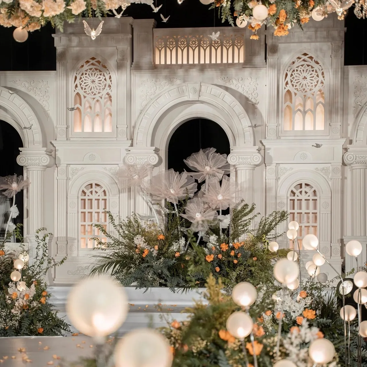 Wedding Props Castle with Light Custom Design Stage Backdrop Castle for Wedding Decoration