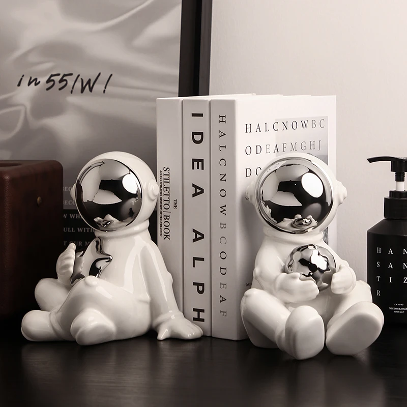 BHM-Manufacture 2023 Modern Light Luxury ceramic home decor for living room ceramic Astronaut shape Bookends for kids