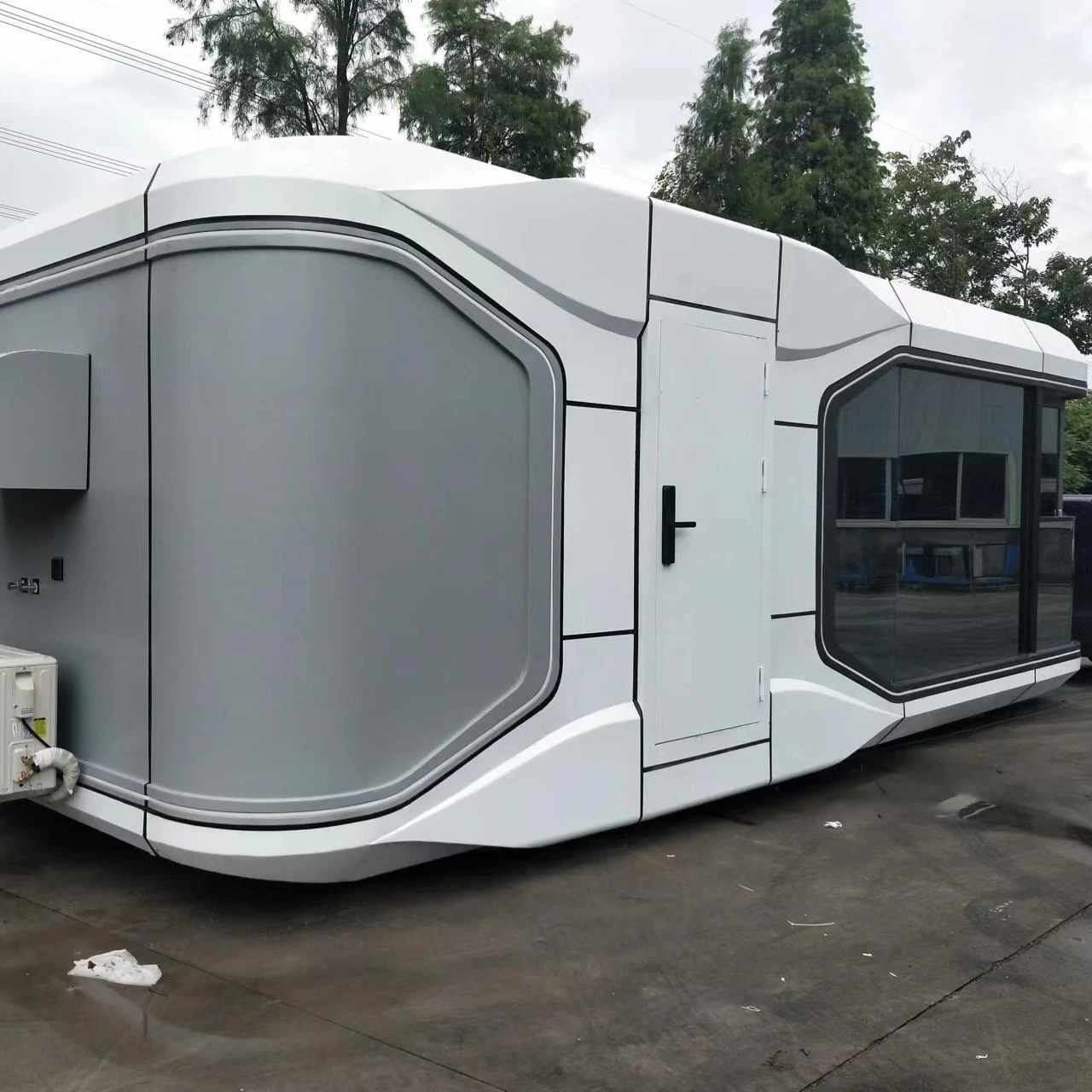 Typhoon and Earthquake Resistance Galvanized Steel Skeleton Space Capsule House Prefab Houses Villas