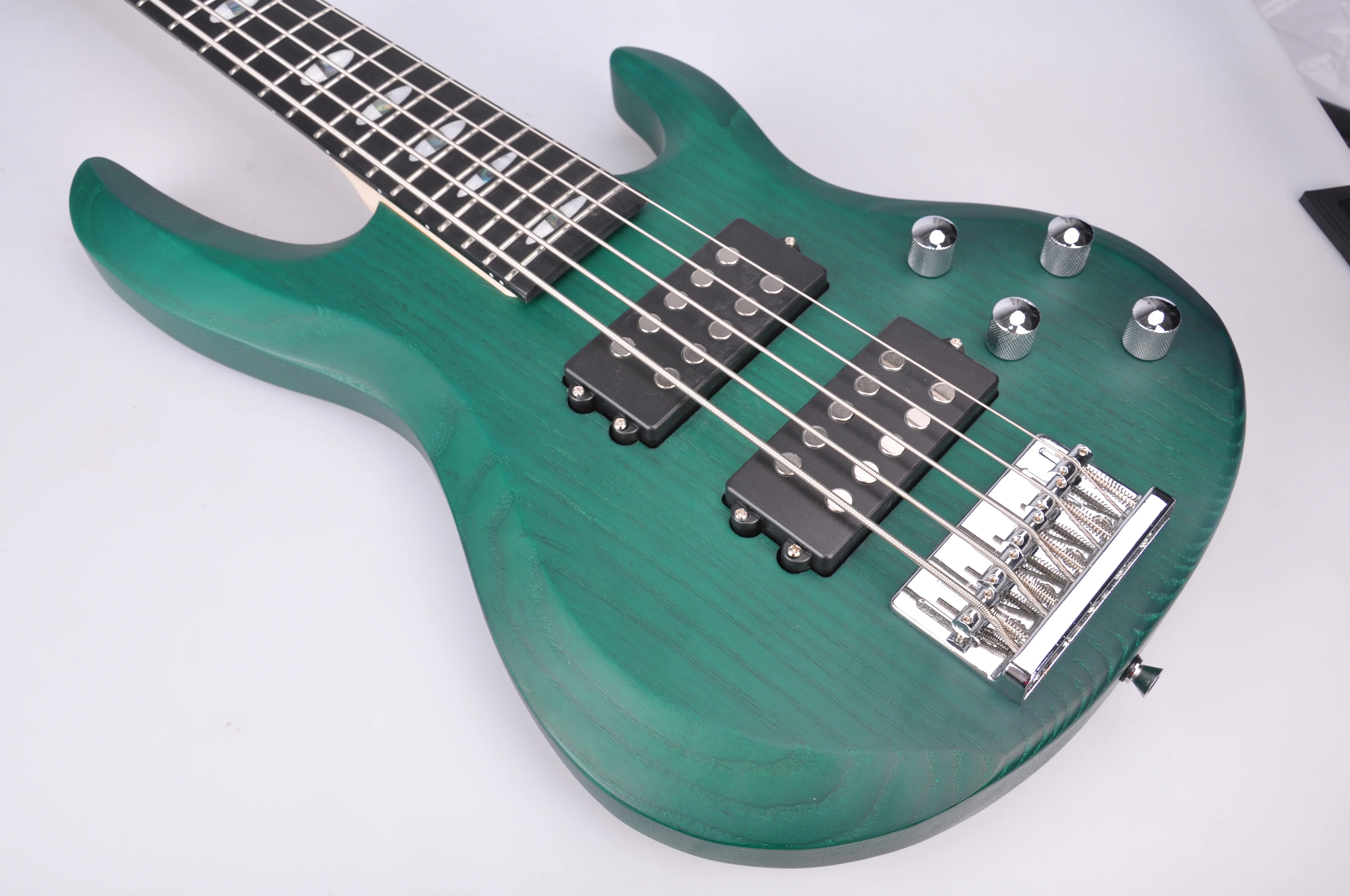 EBS715-1 Black Richlite Fingerboard Wholesale Cheap 5 Steel String Electric Guitar Bass Guitar