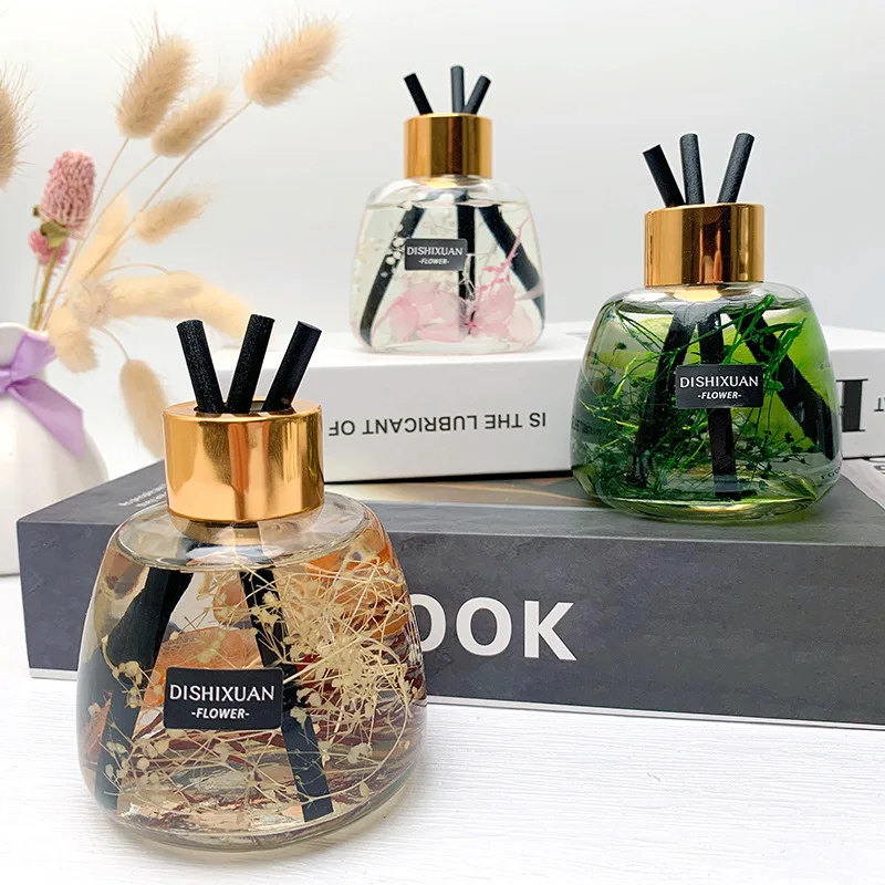 Christmas Gift Air Fragrance Mini Reed diffuser gathers car fragrance diffuser with rod and non-slip pad