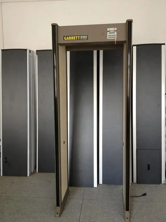 33 zones security walk through gold scanner detector gate PD6500i door frame airport security checking.