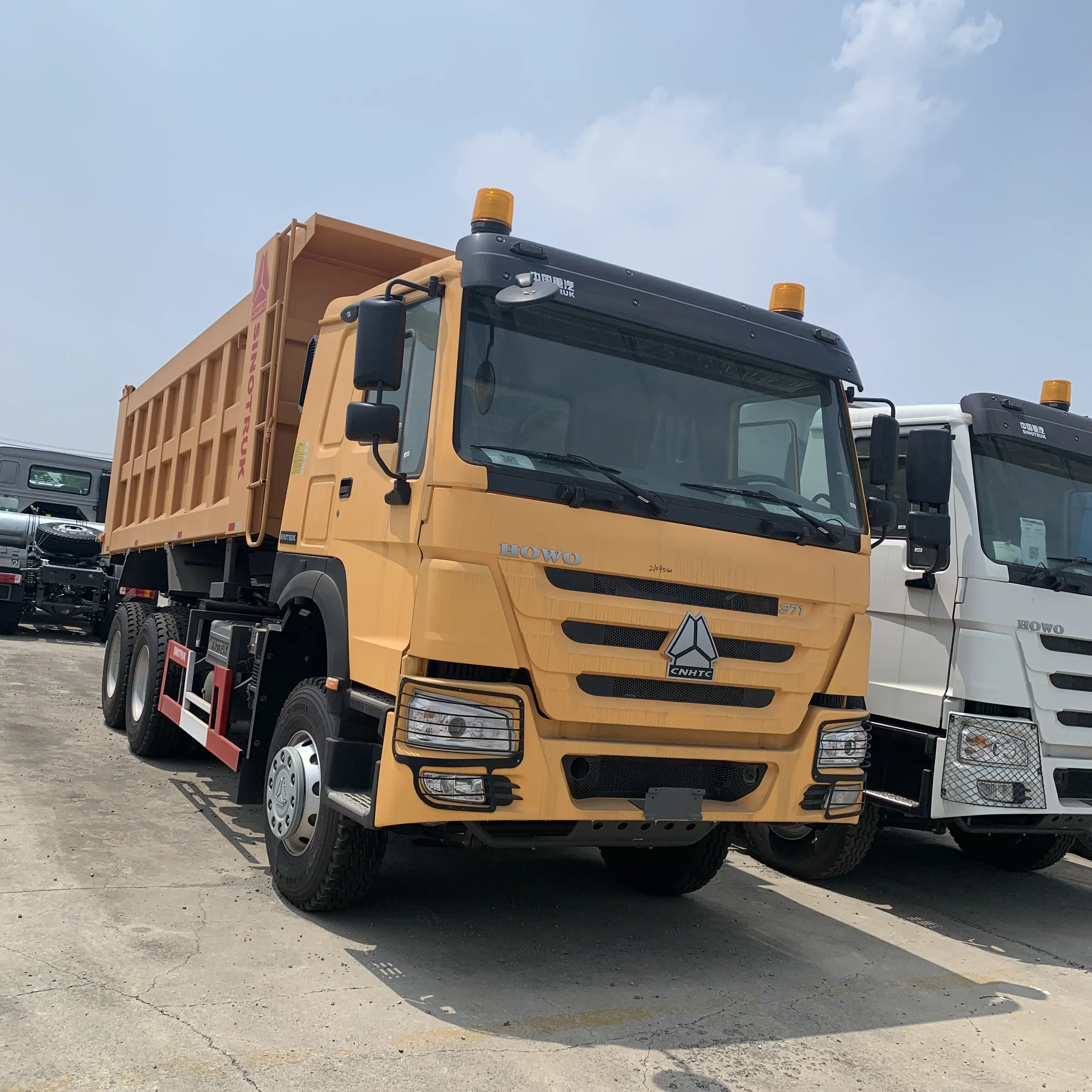 Sinotruk, цена, новые и использованные самосвалы 6x4 Howo 40T
