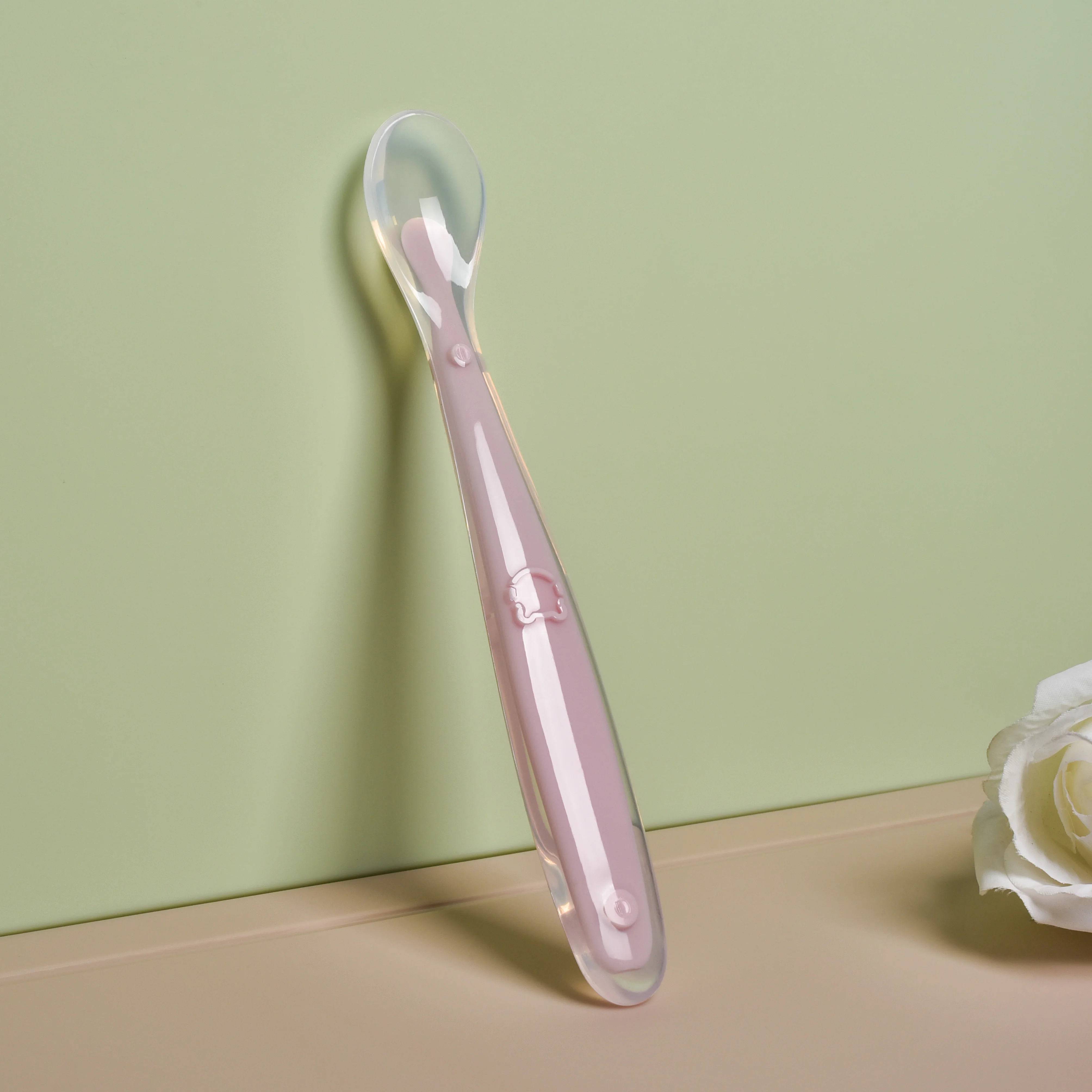 Non-toxic Competitive Price Soft Baby Spoon With Transparent Liquid Silicone Eating Spoon