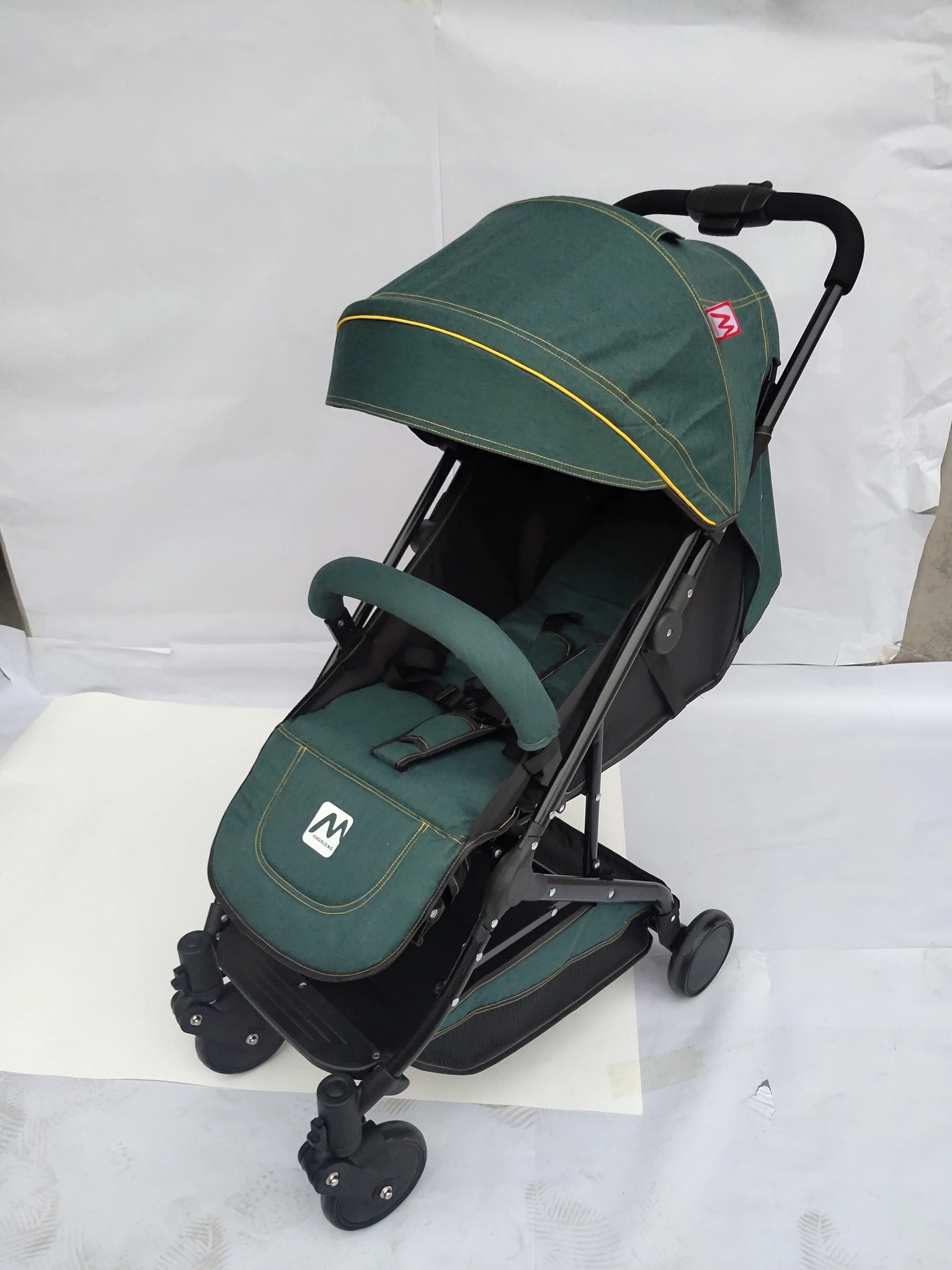 Customized Baby Stroller Rain Cover Travel stroller with two-way seat and four wheels