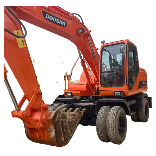 Used mini wheel Excavator 6t Doosan DH60 soil digger earth bagger pavement construction machinery selling well in South Africa
