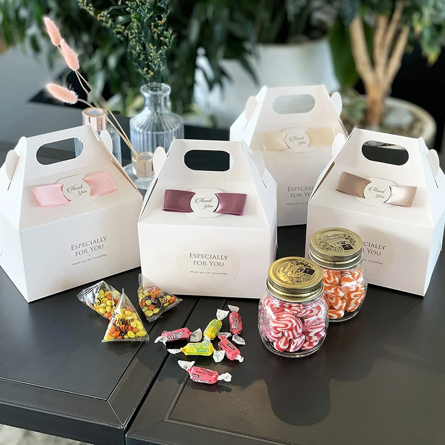 Luxury food container paper packaging cake gift cupcake box with handle for custom food box packaging