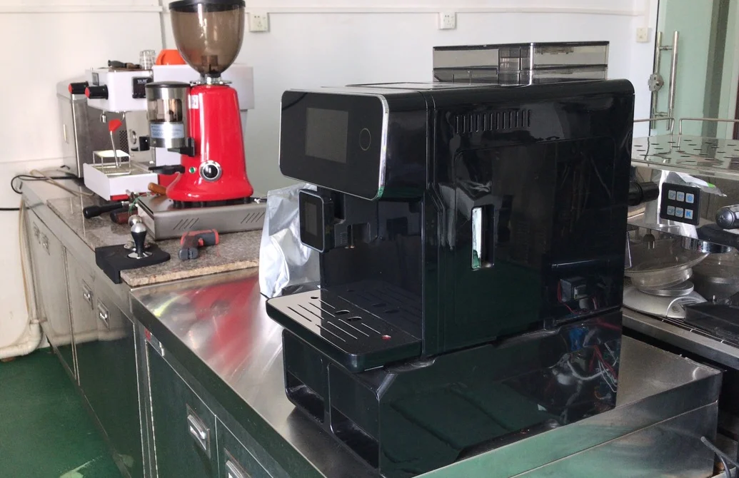 Fully automatic Cappuccio or latte esspresso making machine commercial coffee maker automatic coffee machine with grinder prices