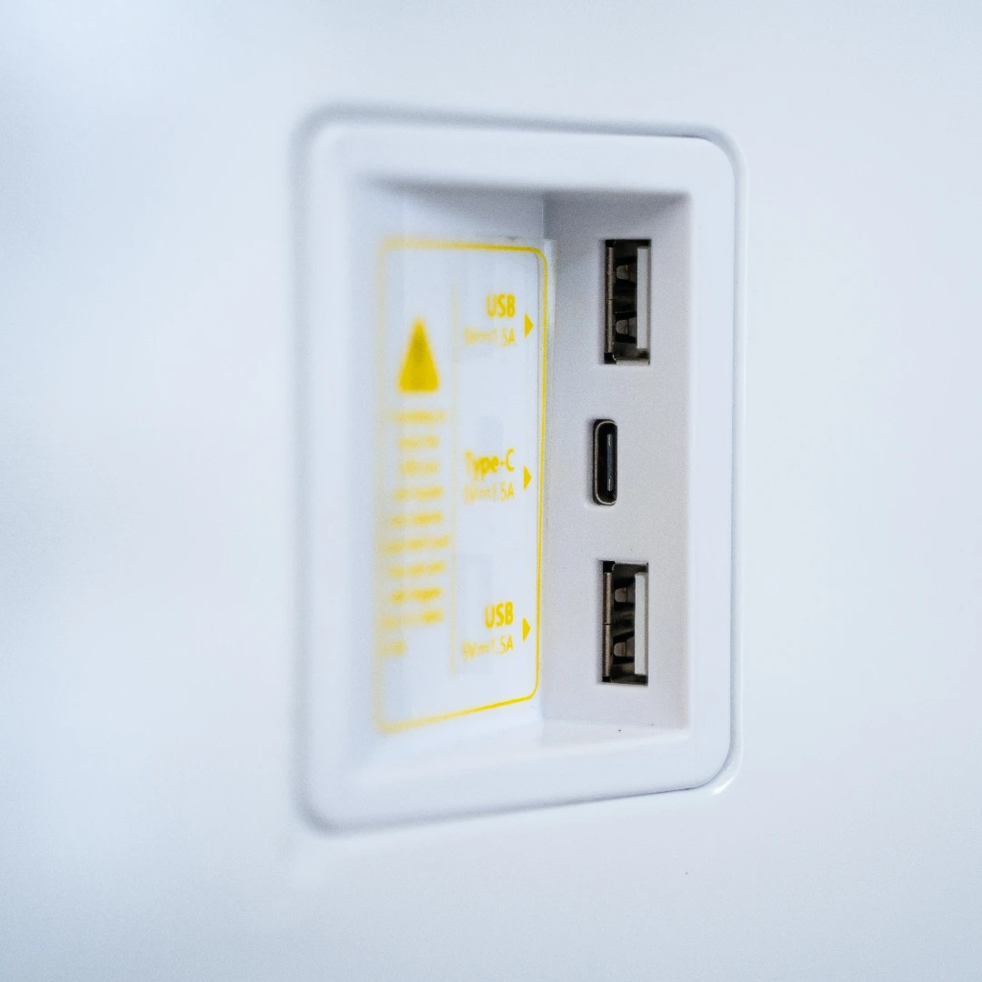 2024 Hot Selling Multifunction Wireless Chargers Led Ambient Light Speaker Smart Coffee Table Mini Refrigerator Table