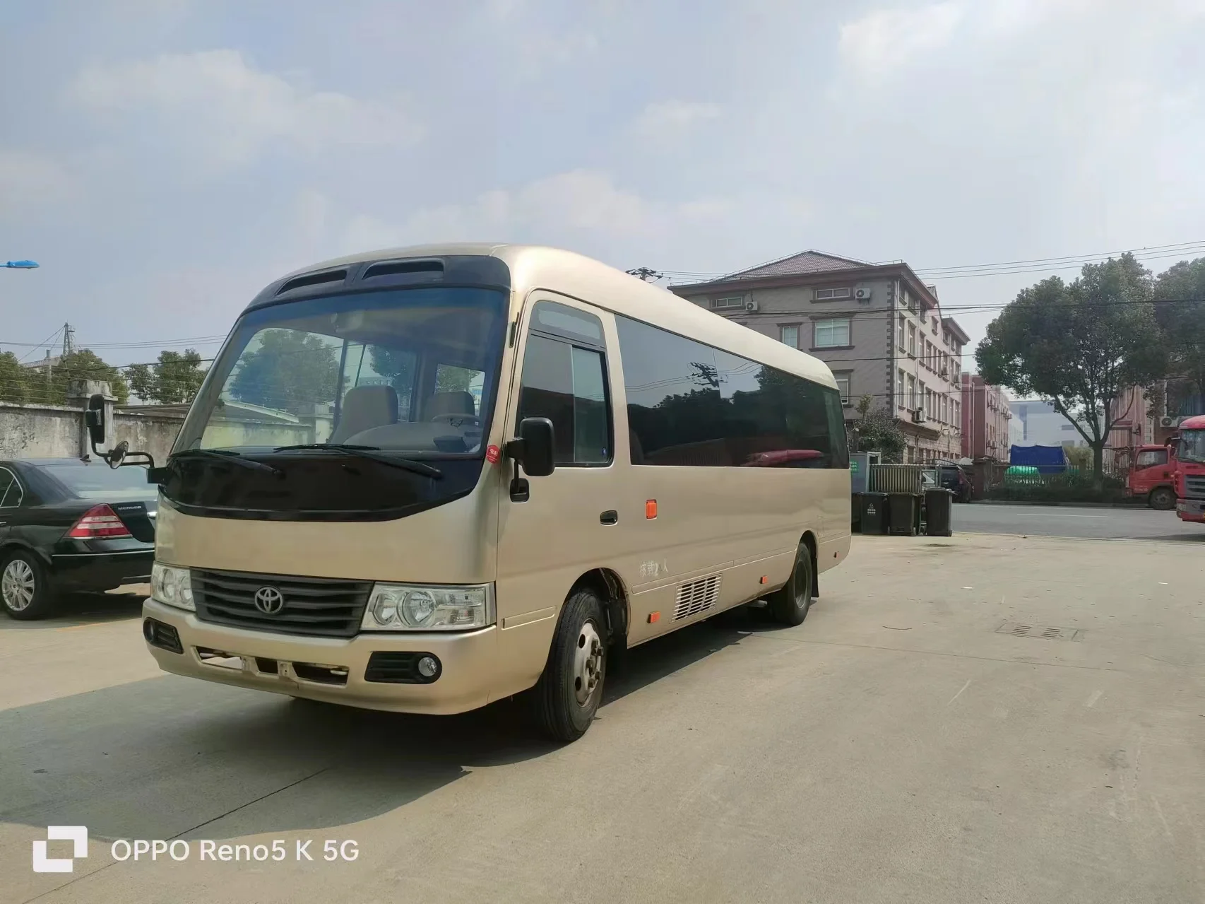 good price used toyot a city school bus 25 28 30 seats diesel bus available in China