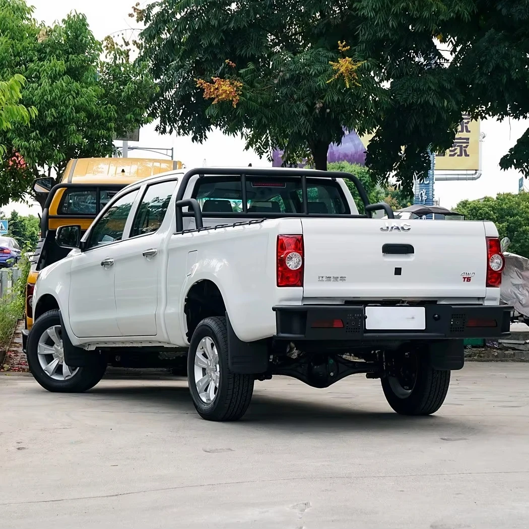 JAC T6 2.8 Lux 4x4 Double Cab New Condition Gasoline Fuel Manual Transmission