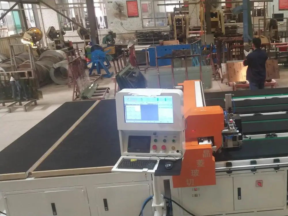 Integrated Glass Loading Cutting Breaking Machine