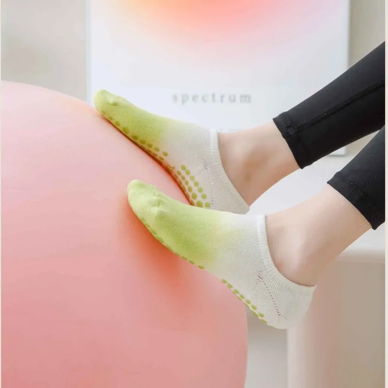 WUYANG FACTORY OEM high quality womens summer tie dye yoga sports gym pilates socks cotton grip socks