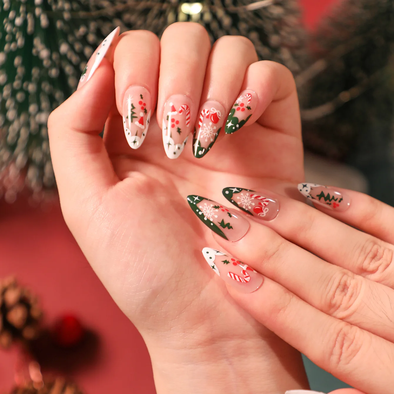 China Wholesale Christmas Design Box Packed Press on 3D Christmas Nail Strips Artificial Fingernails Tips For Girls and Women