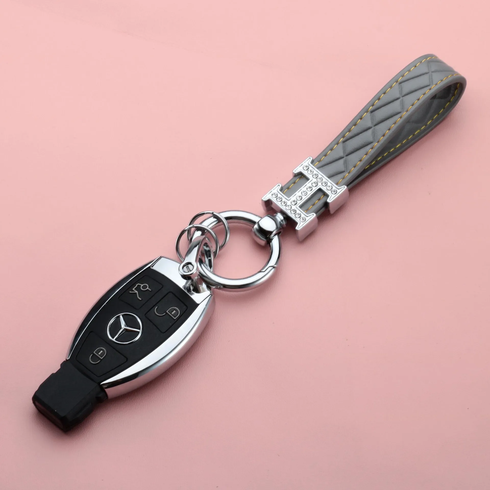 Oem Metal Letter H Horseshoe Buckle Leather Keychain Keyring Leather Auto Key Chain Car Keyfob Keyholder Car Keys Llaveros