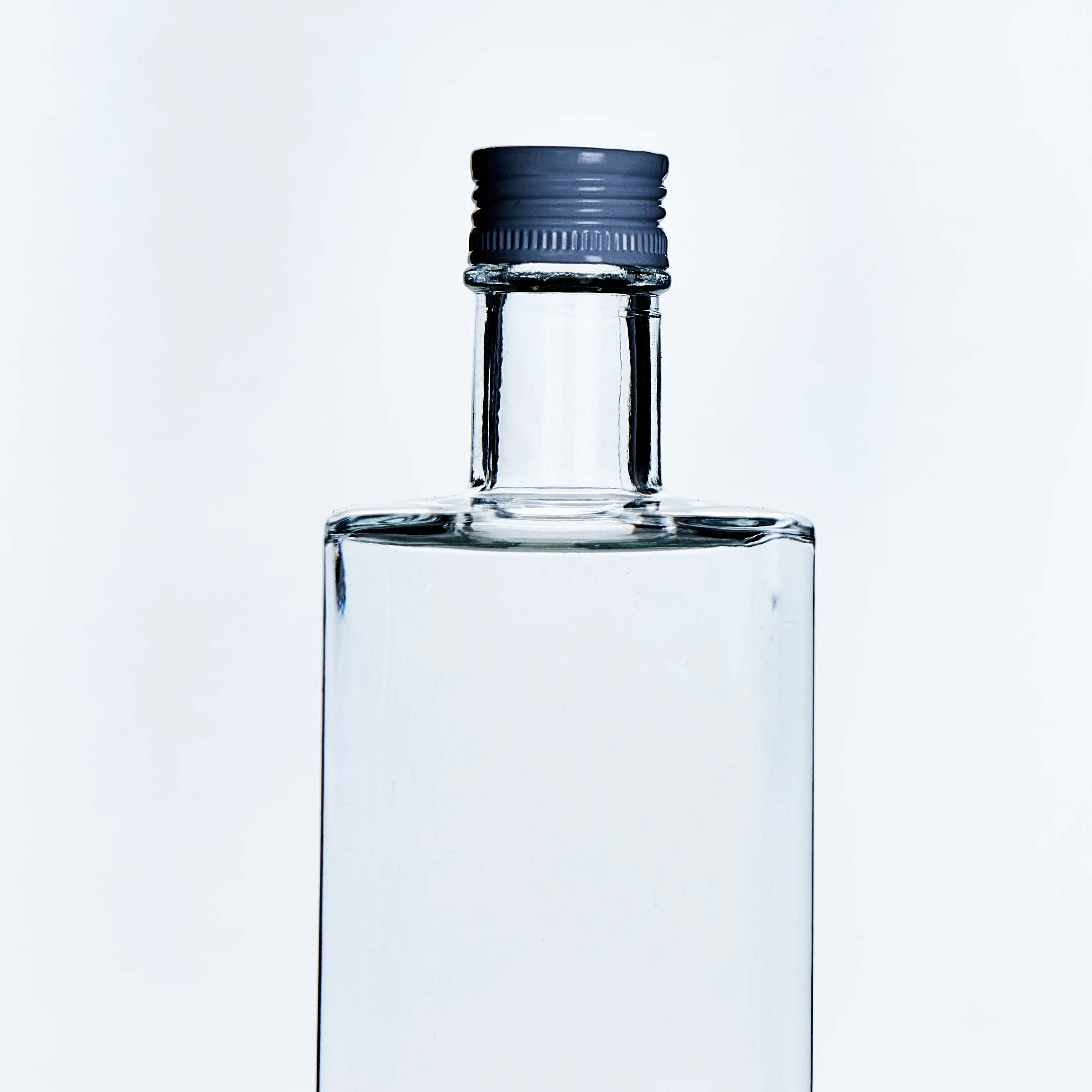 Clear Square Vodka Whiskey Glass Bottle 500ml Liqueur Bottle Wholesale Empty Wine Bottle With Cork