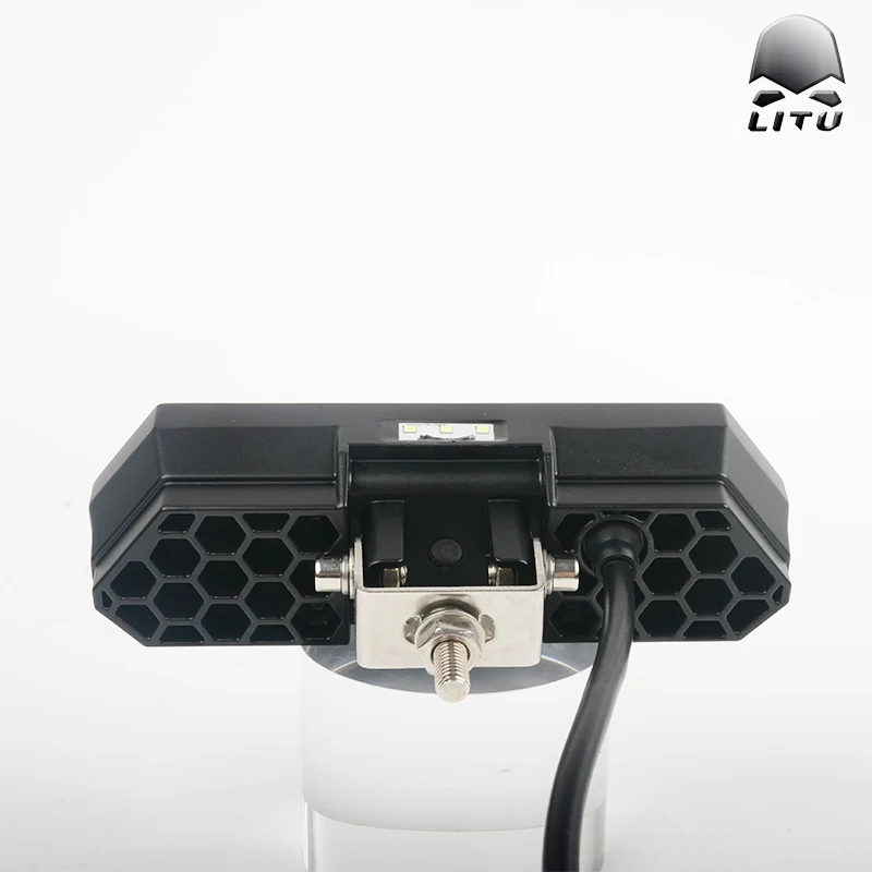 7 inch rear LED chase tail light with Strobe Running Brake Reverse Light and Curtesy Mode for UTV ATV Truck Off Road Vehicle