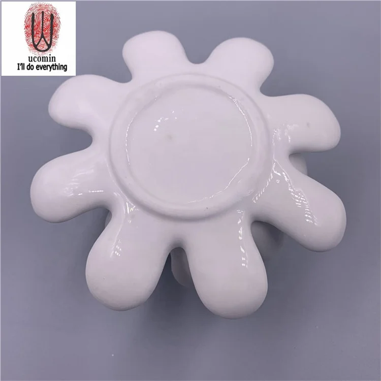 
BUY 2 GET 1 FREE Original New Amazon wedding table produced in Dehua ceramic flower candle 