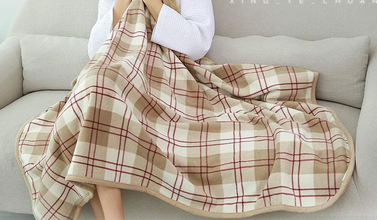Polyester Fleece Thin Blanket Price Open Front Blankets Sherpa Fleece Shawls Muslin Blanket With Buttons