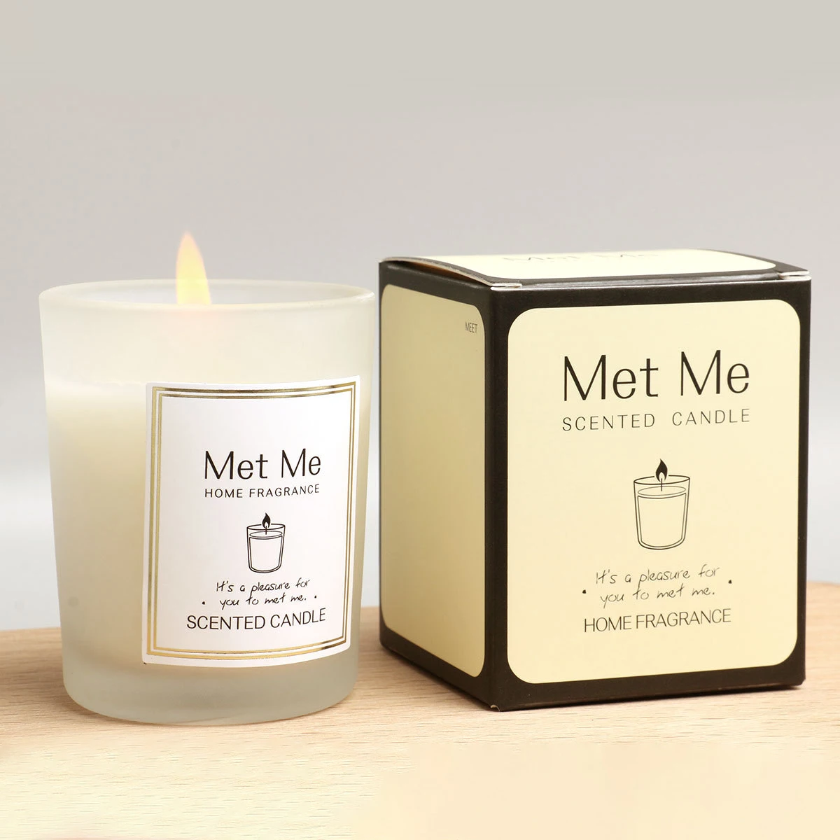 Offer free samples of luxurious scented candles for wedding decoration Clear glass jar candles with unique design candles